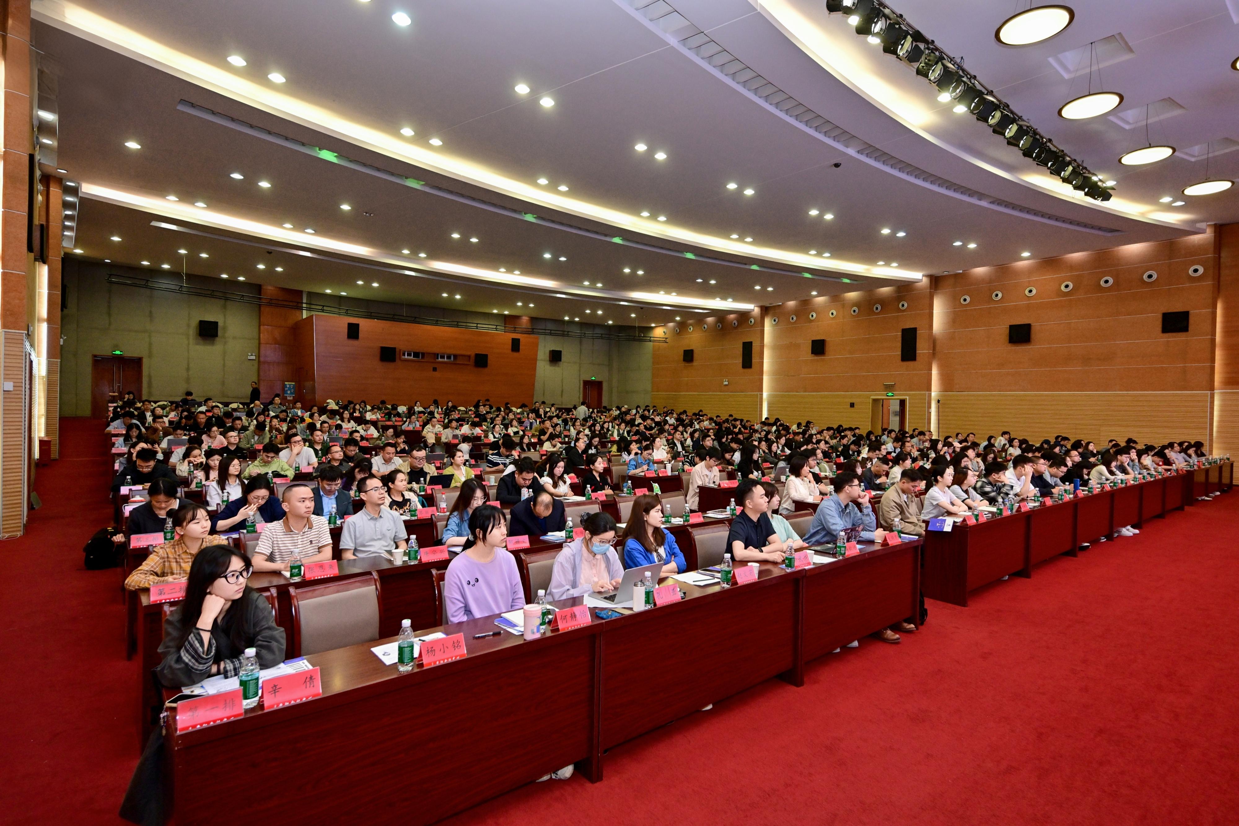 bc1b5eca-14b8-43da-b515-25f56953e034.jpg